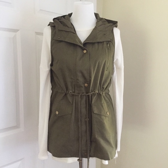 Jackets & Blazers - LAST: Medium Olive Hooded Utility Vest